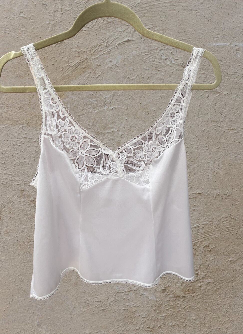 Vintage Bali White Floral Lace Satin Camisole Size 40